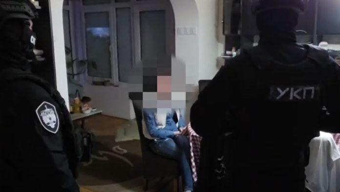 ovako-su-pali-makroi-sirom-srbije-oglasavali-usluge-prostitucije,-zenama-uzimali-polovinu-novca-(video)