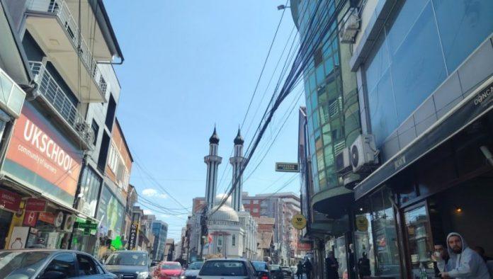 soping-preci-i-od-svetinja:-bruka-–-gnjilane-u-ponudi-agencija-iz-nisa-i-leskovca-(foto)