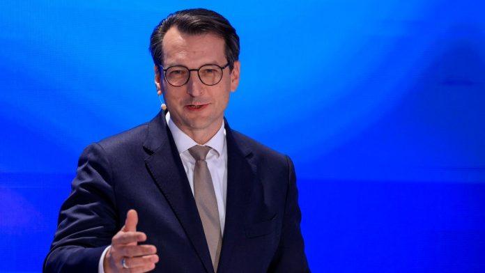 srbin-iz-krusevca-na-celu-bavarskog-giganta:-milan-nedeljkovic-zvanicno-postao-izvrsni-direktor-bmw-a