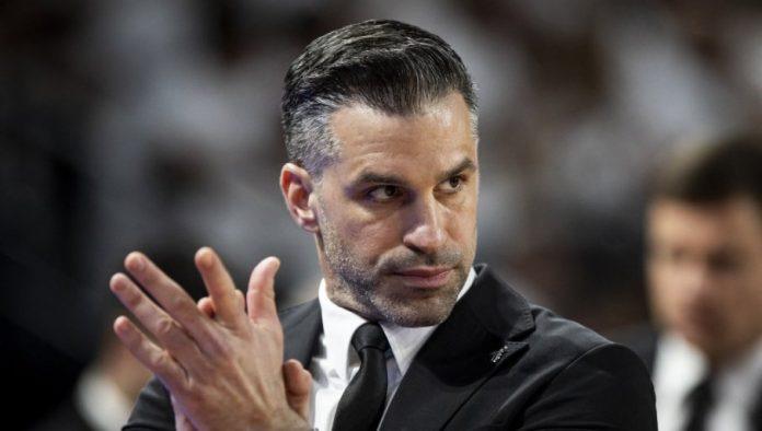 “ludilo”-u-turskoj!-dusan-alimpijevic-i-njegov-besiktas-ubedljivo-savladali-fenerbahce-na-gostovanju