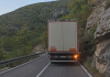 Kamion ispred vas, mili, ne možete da ga zaobiđete, a on pali DESNI MIGAVAC: Da li znate šta hoće da vam poruči? kamion-ispred-vas,-mili,-ne-mozete-da-ga-zaobidete,-a-on-pali-desni-migavac:-da-li-znate-sta-hoce-da-vam-poruci?