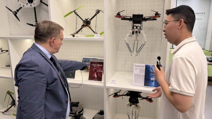 ministar-stankovic-u-prestiznom-dedang-univerzitetu:-srbija-ima-veliku-podrsku-kine-u-oblasti-digitalizacije-i-primene-vestacke-inteligencije-u-obrazovanju