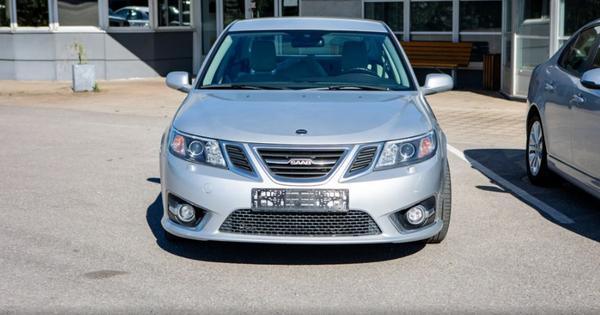 tuzan-kraj-automobilske-ikone:-legendarni-saab-odlazi-u-istoriju,-rasprodaju-se-poslednji-modeli-iz-fabrike! tuzan-kraj-automobilske-ikone:-legendarni-saab-odlazi-u-istoriju,-rasprodaju-se-poslednji-modeli-iz-fabrike!