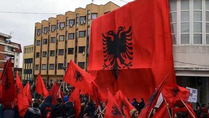 iz-krila-grbovica-otvaraju-pitanje-“presevske-doline”:-sta-je-pozadina-rezolucije-o-kosovu-koju-su-podneli-ugljaninovi-i-kamberijevi-poslanici