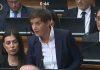 HAOS U PARLAMENTU Blokaderi aplaudirali monstruoznim uvredama o Srbiji! Brnabić: “Sram vas bilo” (VIDEO) haos-u-parlamentu-blokaderi-aplaudirali-monstruoznim-uvredama-o-srbiji!-brnabic:-“sram-vas-bilo”-(video)