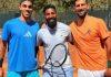 Novak se priprema za Rolan Garos: Oduševljeni Argentinac podelio fotografije posle sparinga sa Đokovićem, sa njima trenirao još jedan čuveni teniser /FOTO/ novak-se-priprema-za-rolan-garos:-odusevljeni-argentinac-podelio-fotografije-posle-sparinga-sa-dokovicem,-sa-njima-trenirao-jos-jedan-cuveni-teniser-/foto/