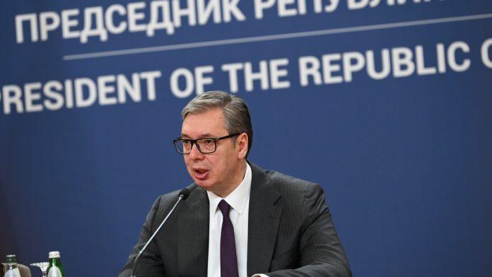 “vidite,-oni-meni-nisu-cestitali-sretenje”-vucic-o-komentarima-nakon-obracanja-gradanima-crne-gore:-“jesmo-li-im-ikada-na-senku-stali?”