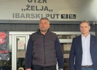 REKA LjUDI SE DANAS SLILA NA IBARSKU MAGISTRALU: Želimir Crnobrnja dobio neverovatnu podršku u borbi protiv izvršiteljke (FOTO) reka-ljudi-se-danas-slila-na-ibarsku-magistralu:-zelimir-crnobrnja-dobio-neverovatnu-podrsku-u-borbi-protiv-izvrsiteljke-(foto)