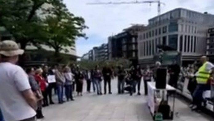 blokaderima-propao-skup-u-frankfurtu:-okupila-se-sacica-ljudi