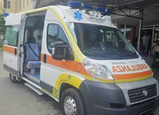 VREDNA DONACIJA ZA BOLJU POMOĆ PACIJENTIMA: Zdravstveni centar Loznica dobio sanitet (FOTO) vredna-donacija-za-bolju-pomoc-pacijentima:-zdravstveni-centar-loznica-dobio-sanitet-(foto)