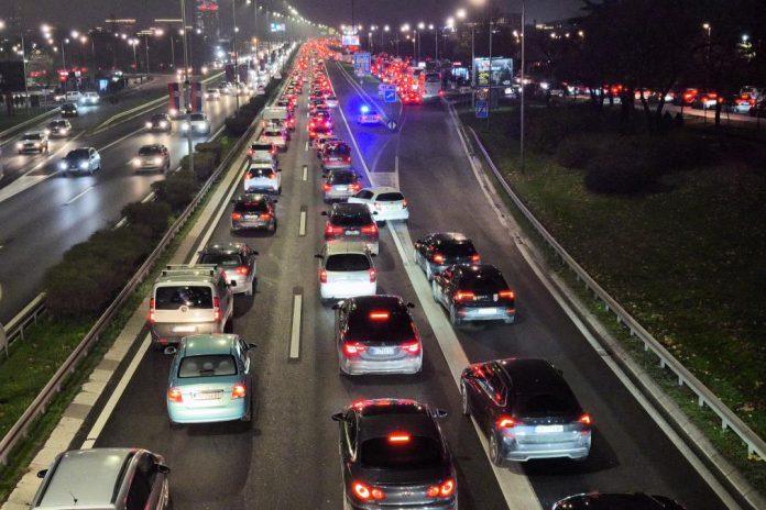 od-sutra-radovi-na-auto-putu-u-smeru-novi-sad-beograd-evo-kako-ce-se-saobracati