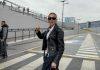 EMINA JAHOVIĆ SE BACILA POD AUTOBUS ZBOG NOVINARA! Drama na aerodromu, za dlaku izbegnut INCIDENT! (VIDEO, FOTO) emina-jahovic-se-bacila-pod-autobus-zbog-novinara!-drama-na-aerodromu,-za-dlaku-izbegnut-incident!-(video,-foto)