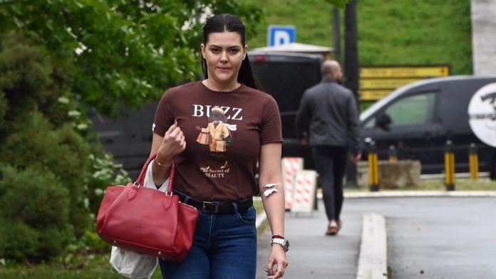 “nikad-ne-bih-bila-sa-njim”-zena-slobe-vasica-prolazi-kroz-pakao,-a-ovako-je-par-pricao-o-njihovom-upoznavanju:-“podvukla-mi-se-pod-kozu”