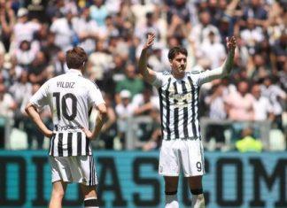 Ključa u Juventusu: Vlahović se sukobio sa kapitenom na terenu, klub odrezao kazne! /VIDEO/ kljuca-u-juventusu:-vlahovic-se-sukobio-sa-kapitenom-na-terenu,-klub-odrezao-kazne!-/video/