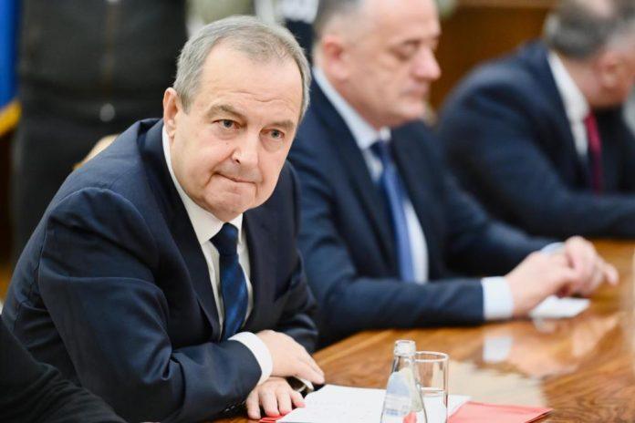 dacic-povodom-protivpravnog-privodenja-petoro-srba-na-kim:-svi-koji-su-doprineli-ovom-privodenju-bice-gonjeni-i-sankcionisani-u-skladu-sa-zakonima-srbije