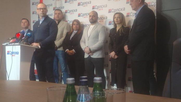 pristina-napada-srpski-obrazovni-i-zdravstveni-sektor:-srpska-lista-trazi-hitno-oslobadanje-petoro-uhapsenih-srba