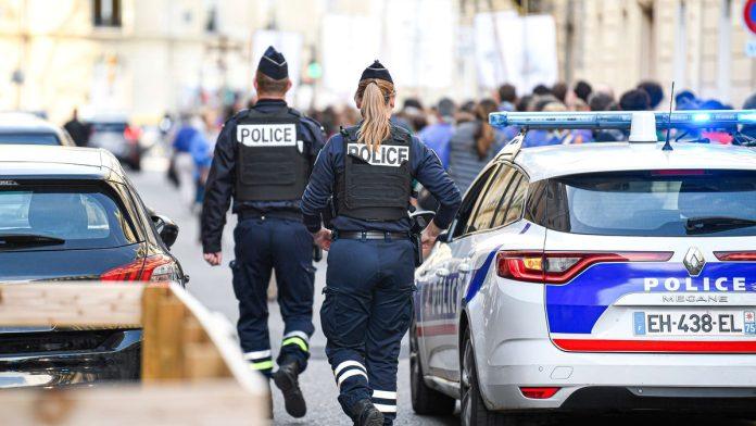 policija-u-spaniji-zaustavila-motociklistu-sa-srpskim-dokumentima,-a-onda-je-usledio-sok!-zbog-onoga-sto-je-krio-u-putnoj-torbi,-odmah-je-uhapsen-i-osuden-na-pet-godina-robije!