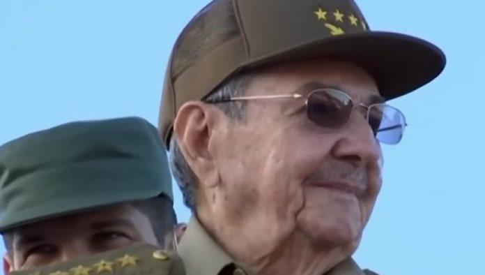 sad-podigle-optuznicu-protiv-raula-kastra:-od-madurovog-scenarija-nas-dele-trenuci