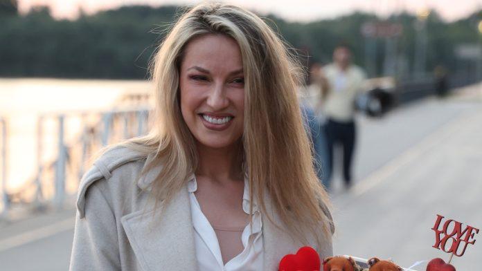zbog-harisa-bila-u-svadi-sa-kacom-grujic-rada-manojlovic-nakon-mnogo-godina-otkrila-detalje-drame:-“vise-mi-se-nije-javila”