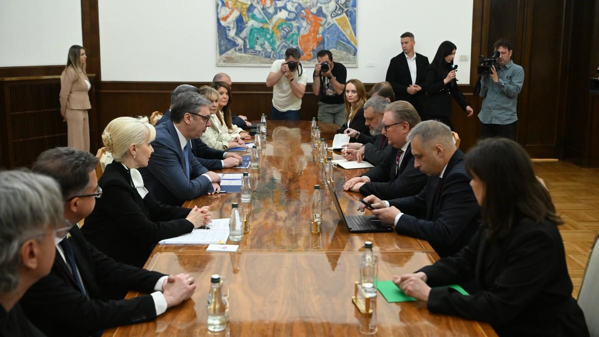 vucic-se-sastao-sa-ukrajinskom-delegacijom-koju-predvodi-potpredsednik-vlade-taras-kacka vucic-se-sastao-sa-ukrajinskom-delegacijom-koju-predvodi-potpredsednik-vlade-taras-kacka