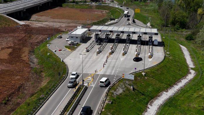 amss:-nema-zadrzavanja-na-granicnim-prelazima-i-naplatnim-stanicama-na-auto-putevima