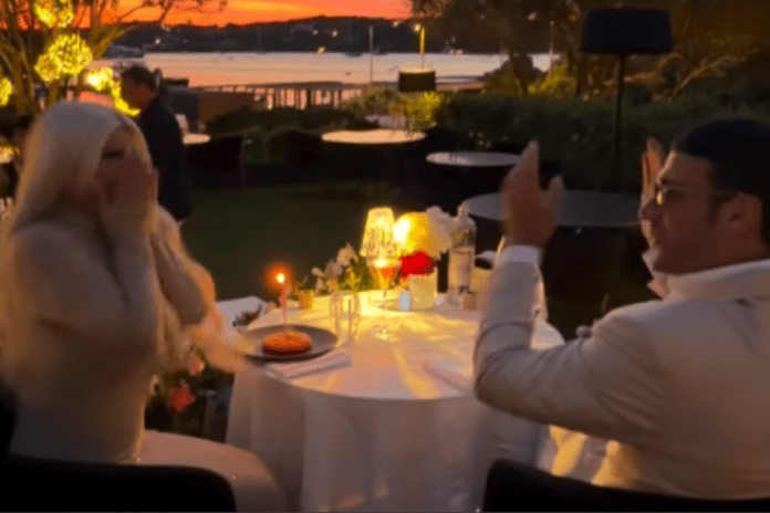 nikada-niste-culi-kako-darin-decko-peva-na-italijanskom:-priredio-joj-iznenadenje-koje-nije-mogla-ni-da-sanja,-a-u-sobi-je-sacekao-sok-poklon!