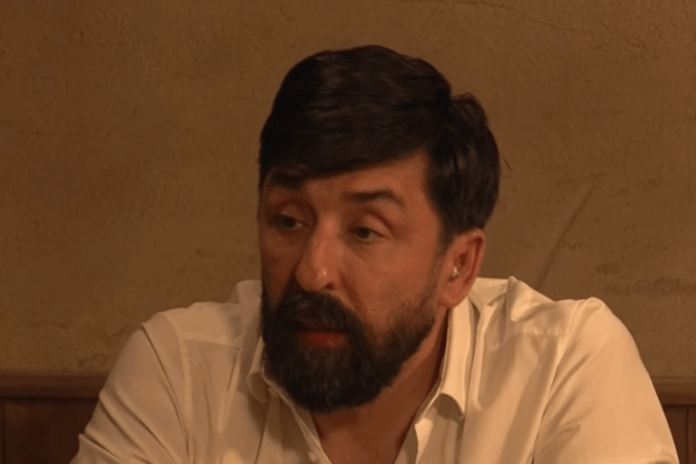 posle-vesti-da-je-sahranjen-–-pojavio-se-na-pinku!-sok-bomba-kod-ognjena-amidzica,-pevac-uzburkao-javnost-jednim-potezom!