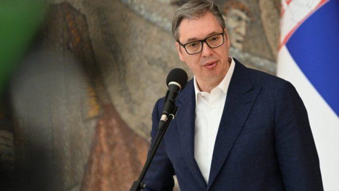 vucic-o-novom-zakonu:-hoces-da-radis-u-drzavnoj-sluzbi,-moras-da-se-obavezes!