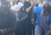 ZGUBIDANSKO LUDILO UZELO MAHA: I Afrikanci na političkom skupu blokadera (VIDEO) zgubidansko-ludilo-uzelo-maha:-i-afrikanci-na-politickom-skupu-blokadera-(video)