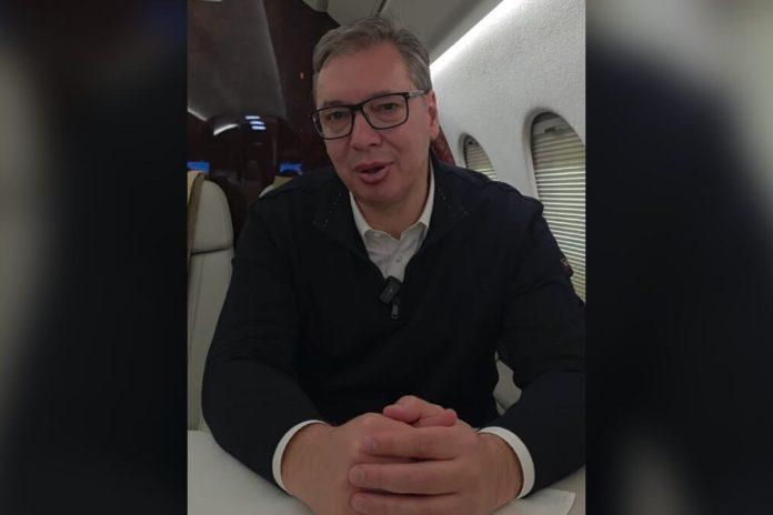 vucic-se-hitno-oglasio-iz-aviona-za-kinu!-predsednik-o-scenama-nasilja-u-reziji-blokadera-u-beogradu:-“srbija-ce-sacuvati-javni-red-i-mir!”-(video)