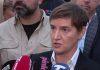 OVO ŠTO RADE BLOKADERI JE ZLOČIN NAD NAŠIM NARODOM! Ana Brnabić iz Pionirskog parka dok traje nasilje blokadera: Policija reaguje suzdržano da bi sačuvala mir ovo-sto-rade-blokaderi-je-zlocin-nad-nasim-narodom!-ana-brnabic-iz-pionirskog-parka-dok-traje-nasilje-blokadera:-policija-reaguje-suzdrzano-da-bi-sacuvala-mir