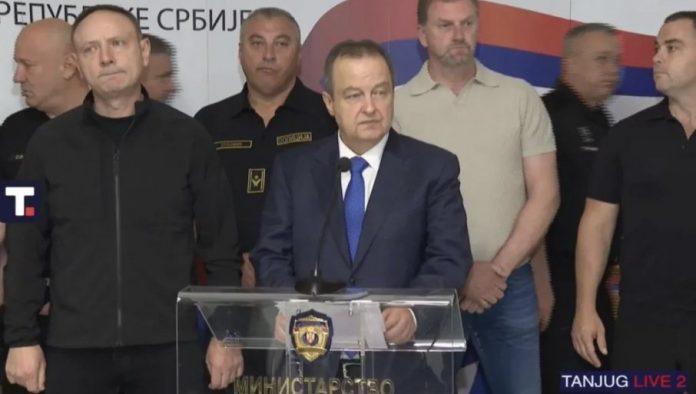 ministar-policije-se-obratio-javnosti:-nove-informacije-o-jezivom-blokaderskom-nasilju