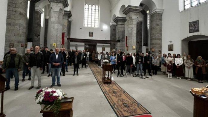 cuvari-svetosavlja:-u-juznom-delu-kosovske-mitrovice-obelezena-slava-hrama-svetog-save-(foto)