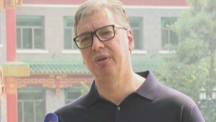 “jedino-ako-neko-nije-krao-one-bakarne-zice”-vucic-o-izjavi-sidera-da-je-zaustavio-vozove-zbog-skupa-studenata-u-blokadi-na-slaviji