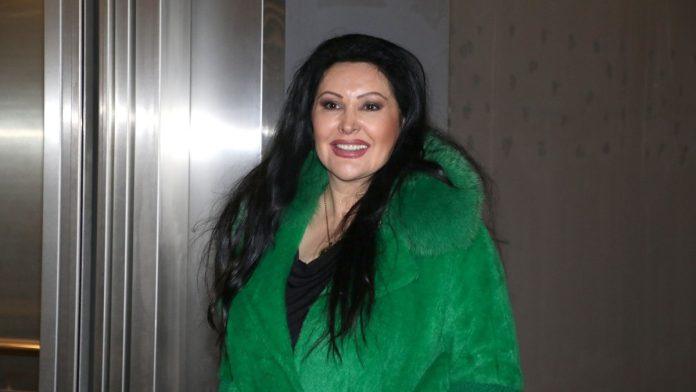 “devojke-sa-30-godina-svasta-sebi-rade”-dragana-mirkovic-otkrila-da-li-je-radila-nesto-na-sebi:-“sta-ako-ne-budem-licila-na-sebe?”
