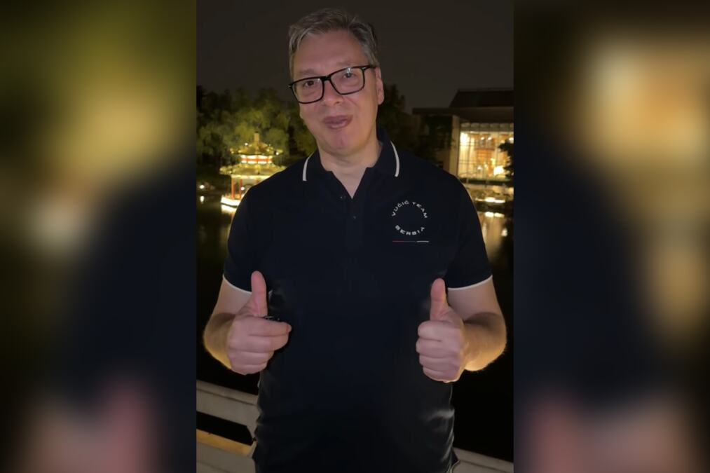 sutra-je-veliki-dan,-dan-za-srbiju!-vucic-iz-kine-uputio-gradanima-obecanje:-zastupacu-vase-interese-na-najvaznijem-mestu-u-svetu-(video) sutra-je-veliki-dan,-dan-za-srbiju!-vucic-iz-kine-uputio-gradanima-obecanje:-zastupacu-vase-interese-na-najvaznijem-mestu-u-svetu-(video)