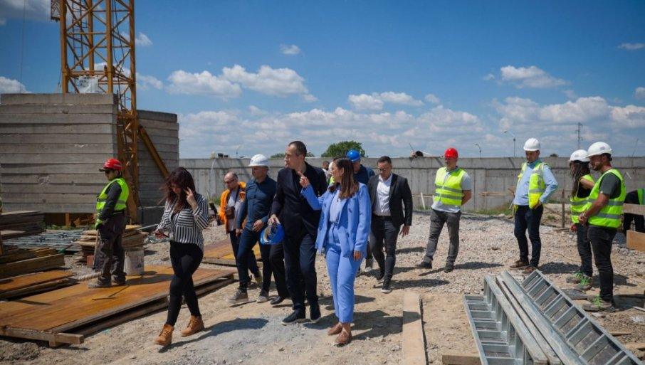 pavkov:-znacajna-ulaganja-u-zastitu-voda-i-zelenu-infrastrukturu-u-beceju pavkov:-znacajna-ulaganja-u-zastitu-voda-i-zelenu-infrastrukturu-u-beceju