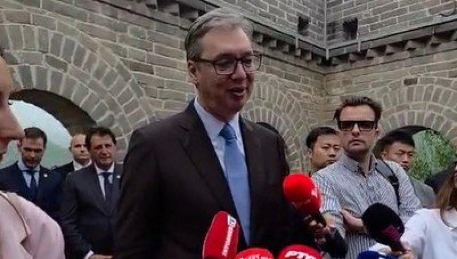 “jeste-zakucalo-srce-malo-jace!”-vucic-nakon-gledanja-srpskog-kola-na-kineskom-zidu-–-kako-da-se-ne-osecate-ponosno!-(video) “jeste-zakucalo-srce-malo-jace!”-vucic-nakon-gledanja-srpskog-kola-na-kineskom-zidu-–-kako-da-se-ne-osecate-ponosno!-(video)