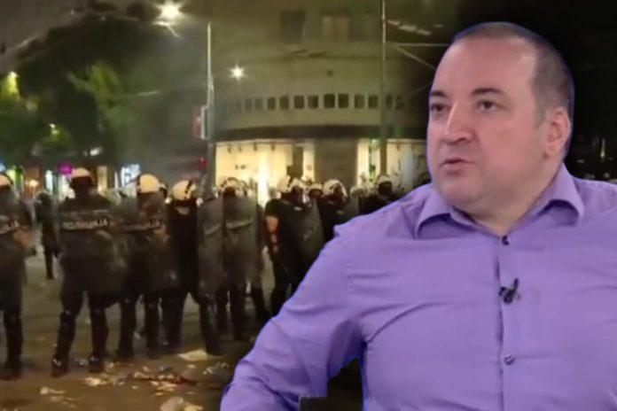 blokader-se-cudi-sto-nema-vise-nasilja-na-ulicama!-malo-mu-je-blokaderskih-napada-na-organe-reda-i-mira,-ocekivao-je-vise-incidenata!-(video)