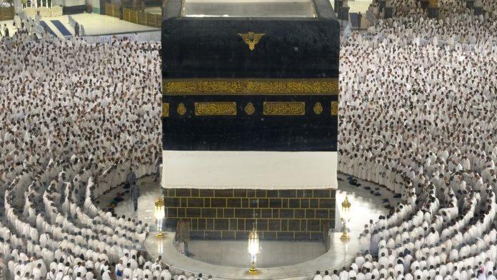 poceo-hadziluk-u-meki-vise-od-milion-i-po-hodocasnika-iz-celog-sveta-stiglo-u-saudijsku-arabiju:-muslimani-iz-gaze-trecu-godinu-zaredom-blokirani