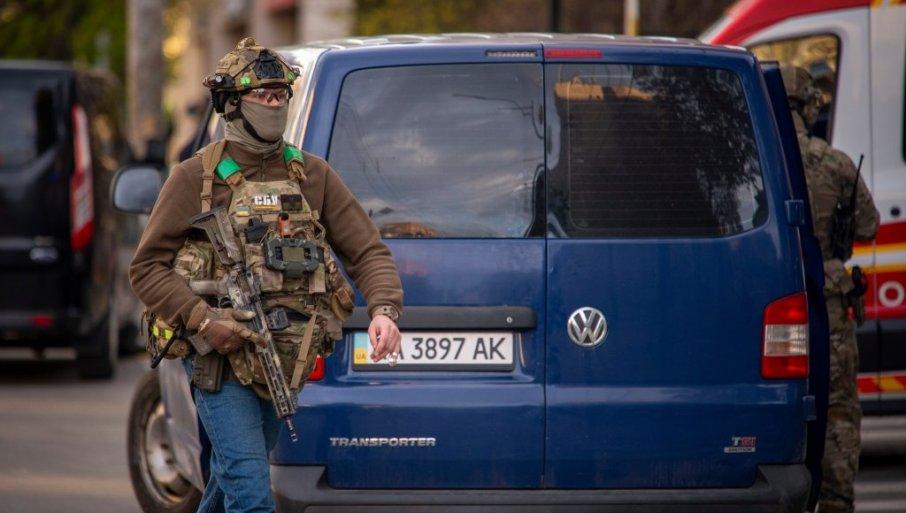 sbu-uhapsio-mladic-iz-kijeva:-koordinisao-ruske-napade-na-taj-grad sbu-uhapsio-mladic-iz-kijeva:-koordinisao-ruske-napade-na-taj-grad