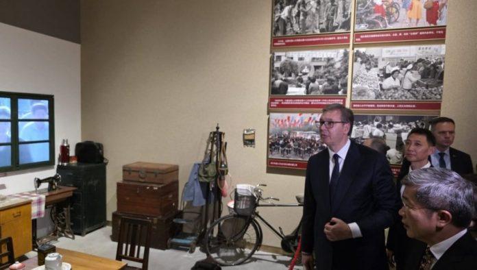 “nadamo-se-da-cemo-jednog-dana-dostici-ove-visine…”-predsednik-vucic-obisao-muzej-komunisticke-partije-kine-(foto/video)