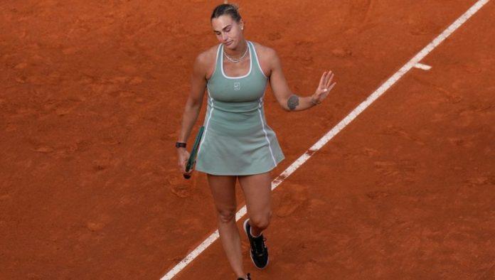 “a-zlato,-dijamanti”?-sramotna-provokacija-na-rolan-garosu:-sabalenka-gospodski-odgovorila-nepristojnom-novinaru