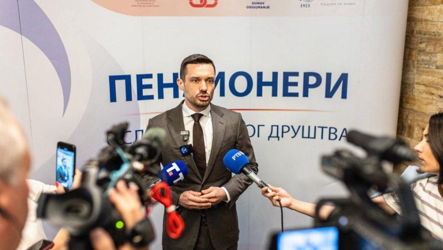 dijalog-sa-penzionerima:-u-fokusu-bolji-uslovi-zivota-najstarijih-(video) dijalog-sa-penzionerima:-u-fokusu-bolji-uslovi-zivota-najstarijih-(video)