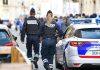 “UBIO SAM MAJKU I BRATA” Mladić (16) krvav došao u policijsku stanicu i šokirao priznanjem: Porodicu iskasapio nožem i čekićem “ubio-sam-majku-i-brata”-mladic-(16)-krvav-dosao-u-policijsku-stanicu-i-sokirao-priznanjem:-porodicu-iskasapio-nozem-i-cekicem