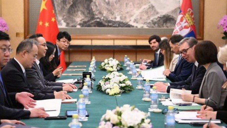 vucic-s-predstavnicima-najvecih-kompanija:-srbija-stremi-nuklearnoj-energiji-i-sprema-spektakl-na-“expo-2027” vucic-s-predstavnicima-najvecih-kompanija:-srbija-stremi-nuklearnoj-energiji-i-sprema-spektakl-na-“expo-2027”