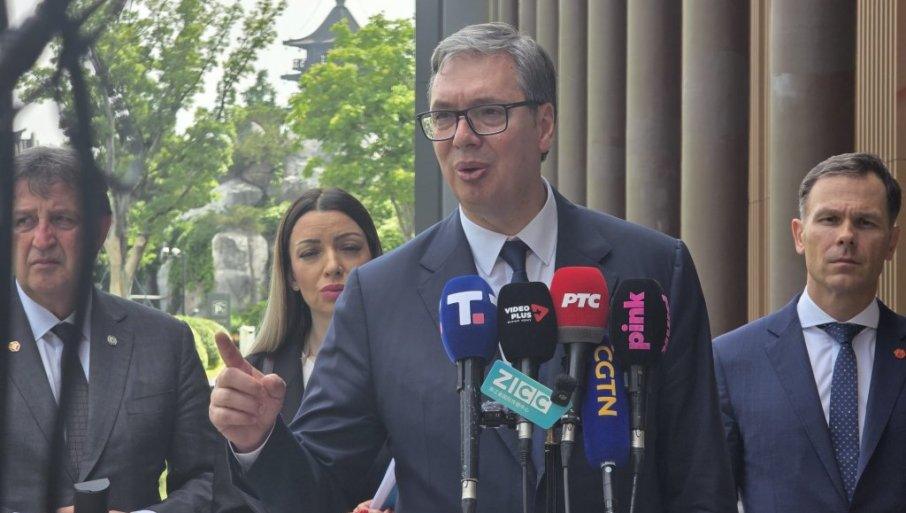 “500-nasih-ljudi-ce-dolaziti-ovde-na-obuke”-vucic:-izuzetno-zahvalan-kompaniji-mint,-oni-zaposljavaju-2.600-ljudi,-kao-i-linglong “500-nasih-ljudi-ce-dolaziti-ovde-na-obuke”-vucic:-izuzetno-zahvalan-kompaniji-mint,-oni-zaposljavaju-2.600-ljudi,-kao-i-linglong