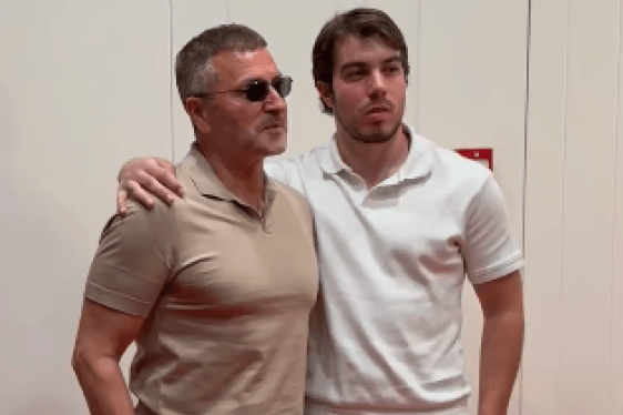 ovo-je-naslednik-vesne-i-doleta-doganija!-denser-se-na-promociji-pojavio-bez-supruge,-o-mladom-adrianu-svi-bruje!-(video) ovo-je-naslednik-vesne-i-doleta-doganija!-denser-se-na-promociji-pojavio-bez-supruge,-o-mladom-adrianu-svi-bruje!-(video)