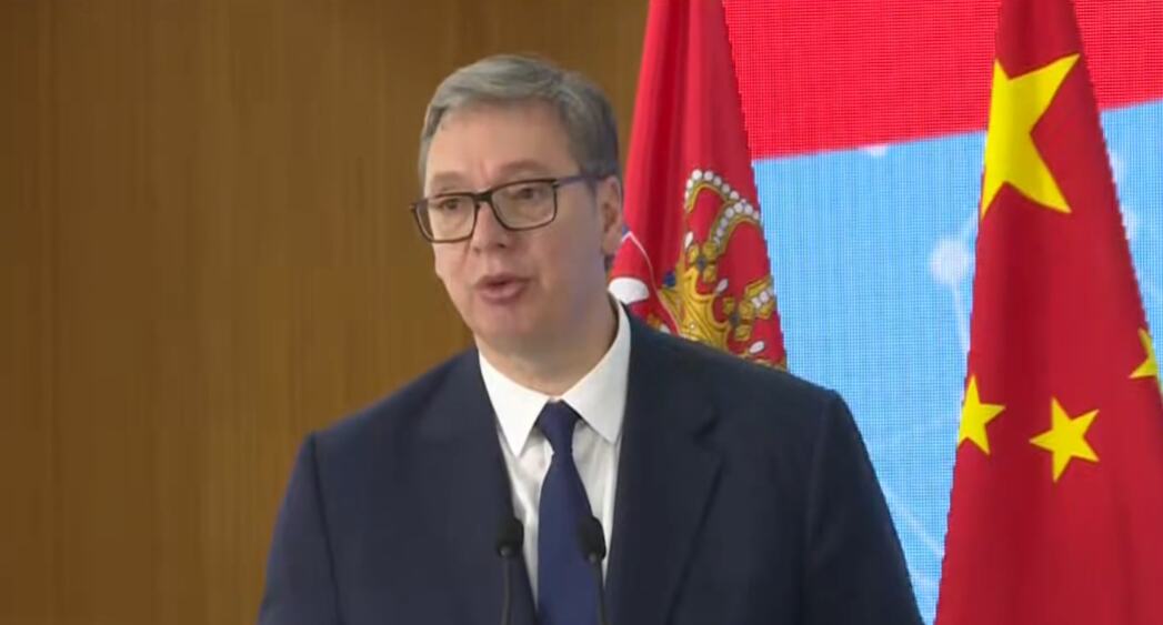 vucic-o-blokaderima:-ako-misle-da-je-vaznije-da-se-bacaju-kontejneri-i-napada-policija-od-dovodenja-investicija-i-prijateljstva-sa-kinom,-to-govori-o-njima vucic-o-blokaderima:-ako-misle-da-je-vaznije-da-se-bacaju-kontejneri-i-napada-policija-od-dovodenja-investicija-i-prijateljstva-sa-kinom,-to-govori-o-njima