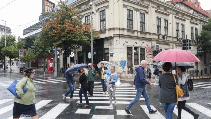pesaci-“na-radaru”-policije,-kazne-do-40.000-dinara-gradani-sirom-srbije-masovno-rade-istu-stvar-na-ulici,-sad-ce-za-to-da-plate